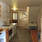 Nyksundrom, Hotel *